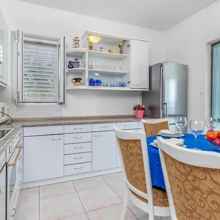 Apartment Awesome In